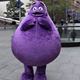 Imagen para el artículo titulado Un empleado de McDonalds revela uno de los grandes misterios de la cadena: qué demonios es Grimace